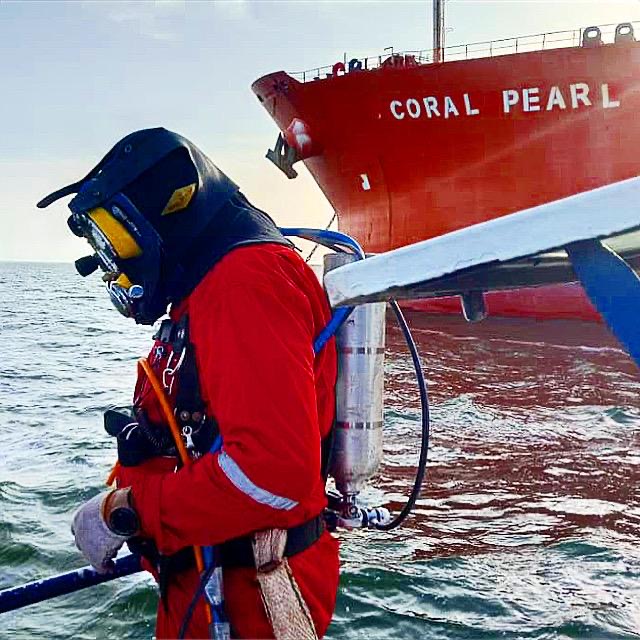 Hull service